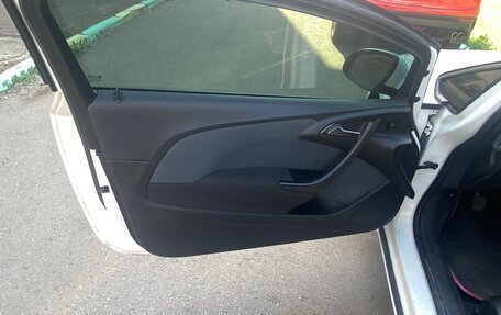 Opel Astra J, 2012 год, 620 000 рублей, 17 фотография