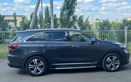 KIA Sorento III Prime рестайлинг, 2018 год, 3 300 000 рублей, 3 фотография