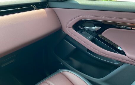 Land Rover Range Rover Evoque II, 2025 год, 5 950 000 рублей, 20 фотография