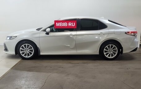 Toyota Camry, 2021 год, 2 590 000 рублей, 6 фотография
