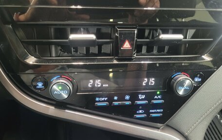 Toyota Camry, 2021 год, 2 590 000 рублей, 22 фотография
