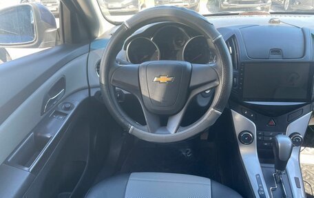 Chevrolet Cruze II, 2014 год, 911 000 рублей, 10 фотография