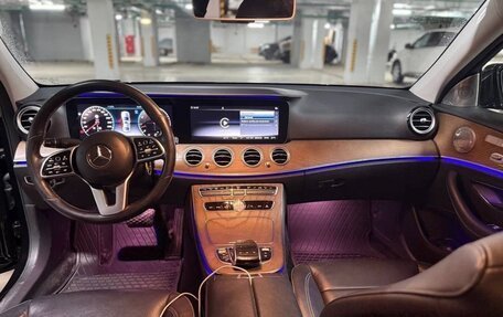 Mercedes-Benz E-Класс, 2018 год, 3 100 000 рублей, 2 фотография