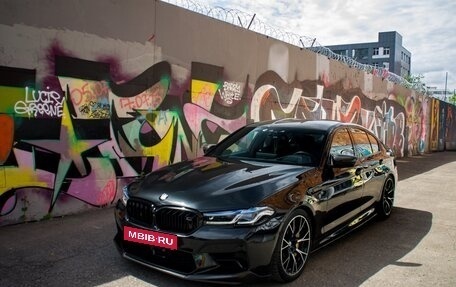 BMW M5, 2018 год, 9 990 000 рублей, 2 фотография