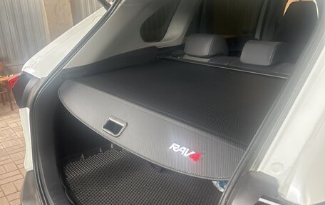 Toyota RAV4, 2025 год, 3 500 000 рублей, 4 фотография