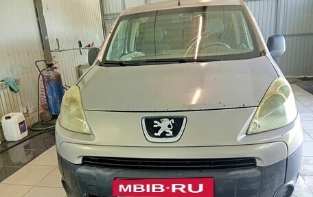 Peugeot Partner II рестайлинг 2, 2011 год, 419 000 рублей, 2 фотография