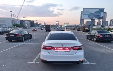 Toyota Camry, 2021 год, 2 150 000 рублей, 2 фотография