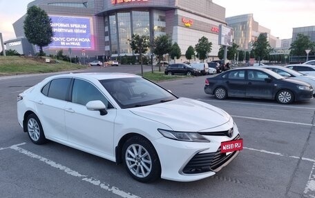 Toyota Camry, 2021 год, 2 150 000 рублей, 6 фотография