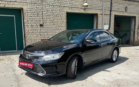 Toyota Camry, 2015 год, 2 100 000 рублей, 2 фотография