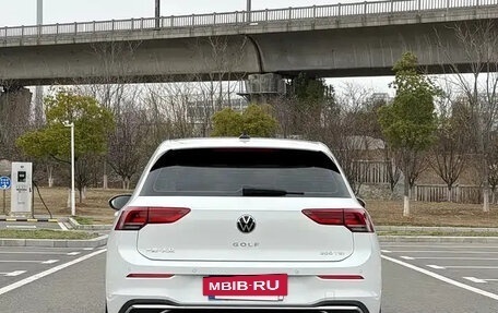 Volkswagen Golf VIII, 2023 год, 1 680 000 рублей, 6 фотография