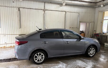 KIA Rio IV, 2017 год, 920 000 рублей, 16 фотография