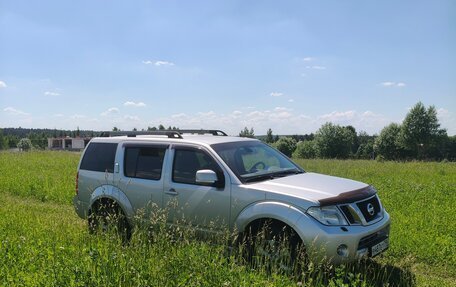 Nissan Pathfinder, 2012 год, 1 550 000 рублей, 2 фотография