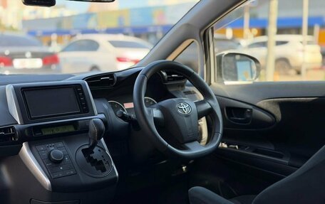 Toyota Wish II, 2015 год, 1 690 000 рублей, 8 фотография