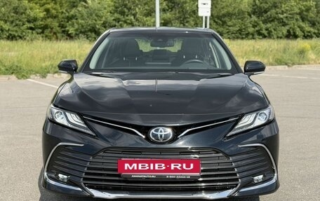 Toyota Camry, 2023 год, 3 600 000 рублей, 2 фотография