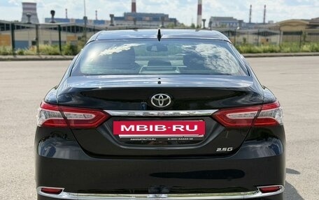 Toyota Camry, 2023 год, 3 600 000 рублей, 5 фотография