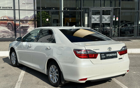 Toyota Camry, 2017 год, 1 990 000 рублей, 11 фотография