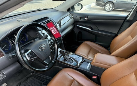 Toyota Camry, 2017 год, 1 990 000 рублей, 20 фотография