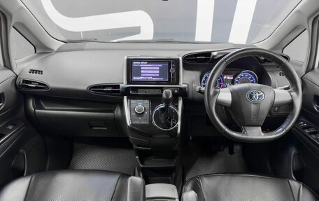 Toyota Wish II, 2013 год, 1 599 900 рублей, 8 фотография