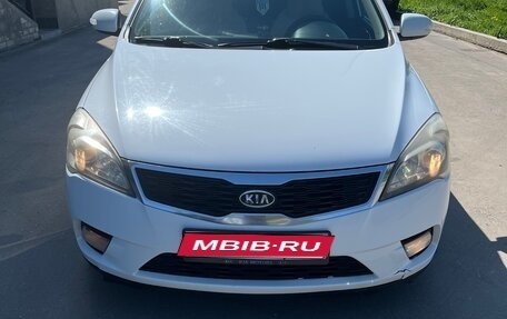 KIA cee'd I рестайлинг, 2011 год, 700 000 рублей, 1 фотография