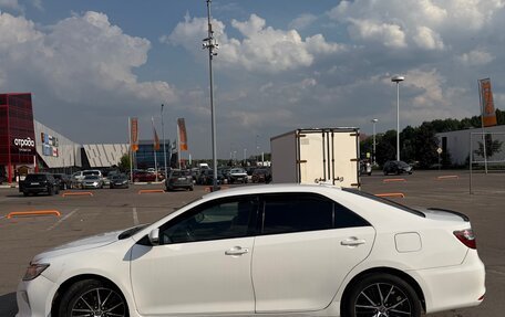 Toyota Camry, 2018 год, 1 600 000 рублей, 6 фотография