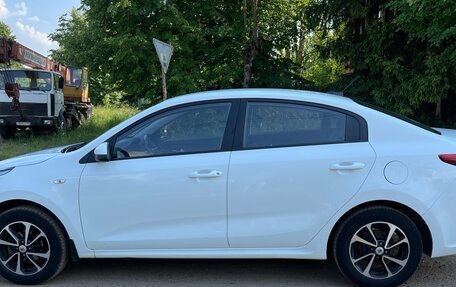 KIA Rio IV, 2019 год, 1 200 000 рублей, 3 фотография