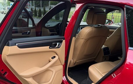Porsche Macan I рестайлинг, 2018 год, 4 400 000 рублей, 17 фотография