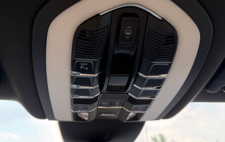 Porsche Macan I рестайлинг, 2018 год, 4 400 000 рублей, 26 фотография