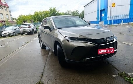 Toyota Harrier, 2021 год, 4 800 000 рублей, 2 фотография