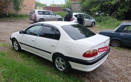 Toyota Avensis III рестайлинг, 2002 год, 380 000 рублей, 15 фотография