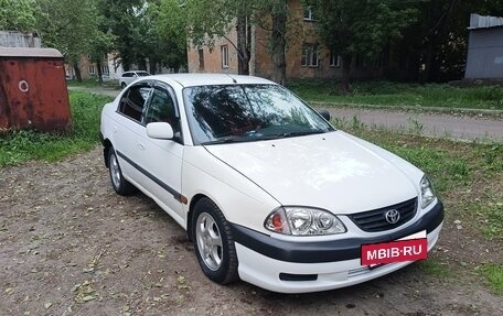Toyota Avensis III рестайлинг, 2002 год, 380 000 рублей, 13 фотография