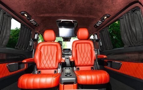 Mercedes-Benz V-Класс, 2022 год, 10 500 000 рублей, 13 фотография