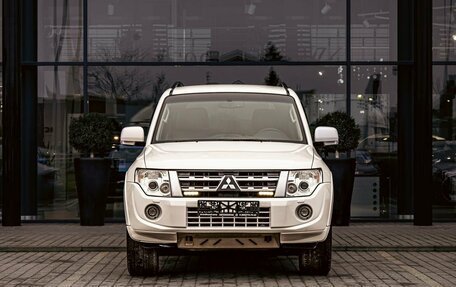 Mitsubishi Pajero IV, 2014 год, 2 065 000 рублей, 2 фотография