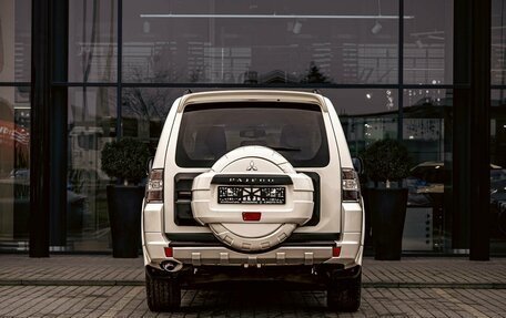 Mitsubishi Pajero IV, 2014 год, 2 065 000 рублей, 5 фотография