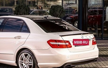 Mercedes-Benz E-Класс, 2011 год, 1 495 000 рублей, 10 фотография
