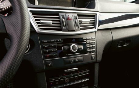 Mercedes-Benz E-Класс, 2011 год, 1 495 000 рублей, 15 фотография
