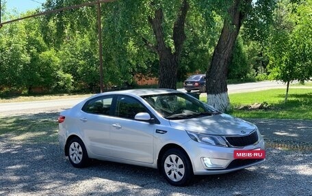 KIA Rio III рестайлинг, 2013 год, 720 000 рублей, 10 фотография