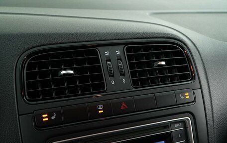 Volkswagen Polo VI (EU Market), 2015 год, 867 077 рублей, 16 фотография