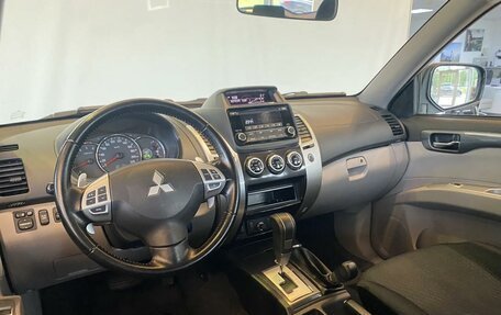 Mitsubishi Pajero Sport II рестайлинг, 2014 год, 2 289 000 рублей, 8 фотография