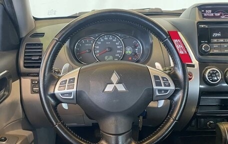 Mitsubishi Pajero Sport II рестайлинг, 2014 год, 2 289 000 рублей, 9 фотография