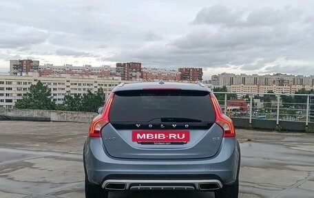 Volvo V60 Cross Country II, 2016 год, 1 579 000 рублей, 6 фотография