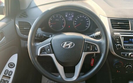 Hyundai Solaris II рестайлинг, 2016 год, 930 000 рублей, 16 фотография