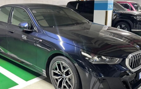 BMW 5 серия, 2024 год, 4 990 000 рублей, 1 фотография