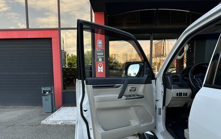 Mitsubishi Pajero IV, 2020 год, 3 480 000 рублей, 9 фотография