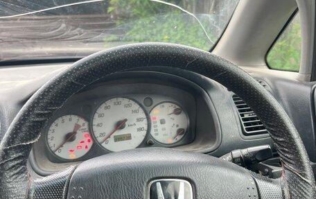Honda Stream I рестайлинг, 2002 год, 310 000 рублей, 4 фотография