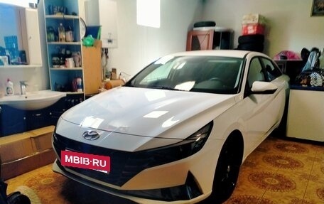 Hyundai Avante, 2021 год, 2 100 000 рублей, 3 фотография