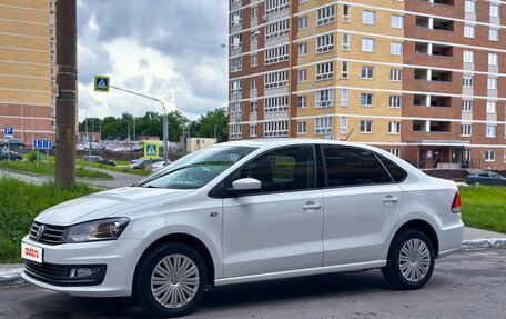 Volkswagen Polo VI (EU Market), 2017 год, 1 098 000 рублей, 2 фотография