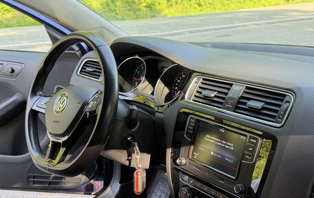 Volkswagen Jetta VI, 2016 год, 1 350 000 рублей, 33 фотография