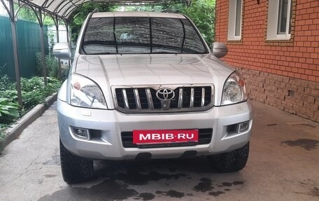 Toyota Land Cruiser Prado 120 рестайлинг, 2004 год, 1 700 000 рублей, 2 фотография