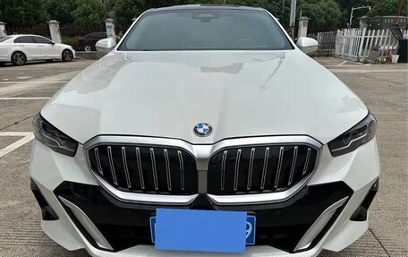 BMW 5 серия, 2024 год, 4 657 000 рублей, 2 фотография