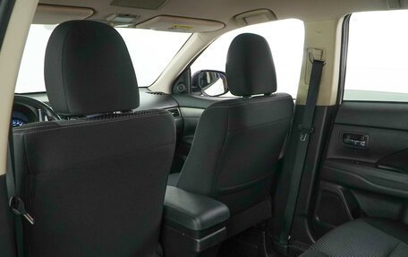 Mitsubishi Outlander III рестайлинг 3, 2018 год, 2 035 055 рублей, 11 фотография
